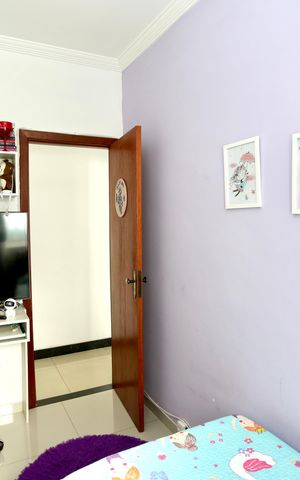 Casa à venda com 180m², 3 quartos e 2 vagas Casa à venda com 180m², 3 quartos e 2 vagasQuarto 2