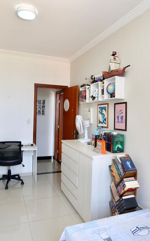 Casa à venda com 180m², 3 quartos e 2 vagas Casa à venda com 180m², 3 quartos e 2 vagasQuarto 1