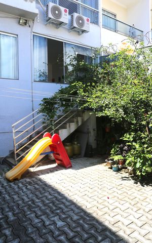 Casa à venda com 180m², 3 quartos e 2 vagas Casa à venda com 180m², 3 quartos e 2 vagasQuintal