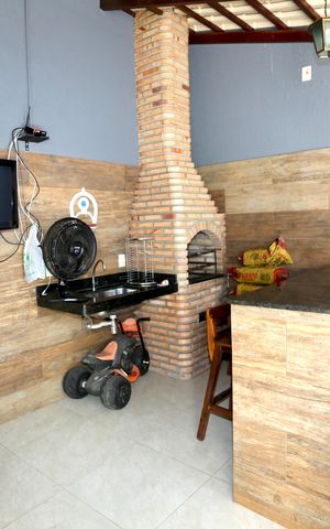 Casa à venda com 180m², 3 quartos e 2 vagas Casa à venda com 180m², 3 quartos e 2 vagasÁrea gourmet