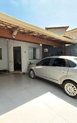Casa à venda com 180m², 3 quartos e 2 vagas Casa à venda com 180m², 3 quartos e 2 vagasGaragem