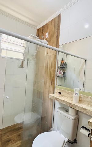 Casa à venda com 165m², 2 quartos e 2 vagas Casa à venda com 165m², 2 quartos e 2 vagasBanheiro