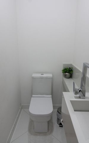 Casa para alugar com 148m², 3 quartos e 4 vagasBanheiro Social