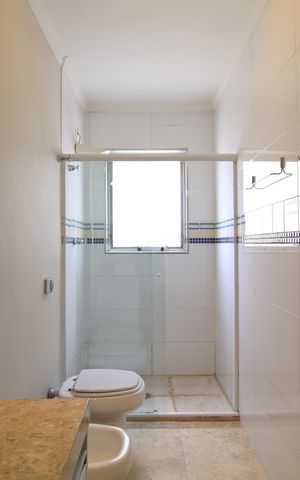 Apartamento à venda com 200m², 4 quartos e 2 vagasBanheiro Social