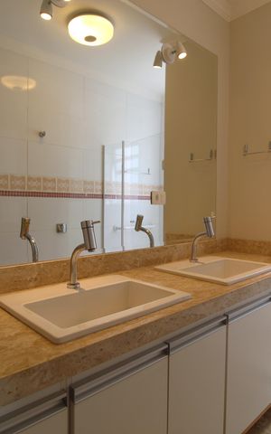 Apartamento à venda com 200m², 4 quartos e 2 vagasBanheiro da Suíte