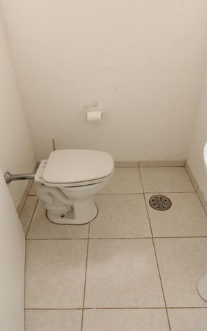 Casa para alugar com 260m², 3 quartos e 4 vagasBanheiro 3