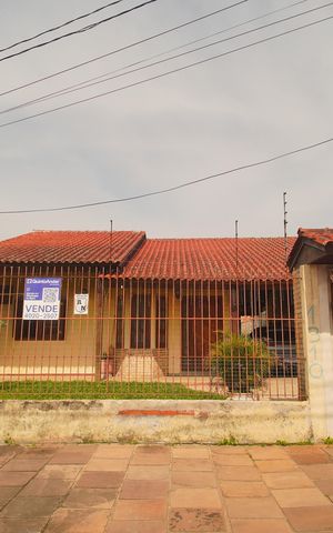 Casa à venda com 50m², 3 quartos e 1 vagaFachada