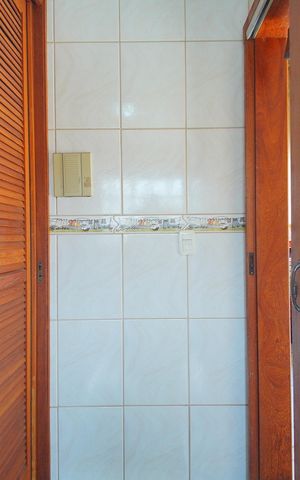 Casa à venda com 50m², 3 quartos e 1 vagaÁrea de Serviço