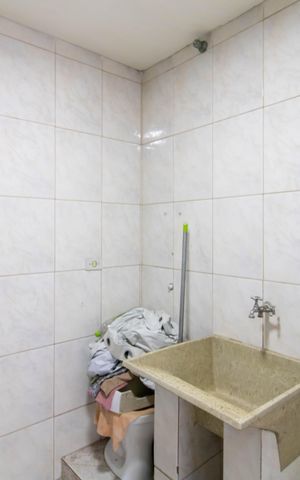 Casa à venda com 259m², 2 quartos e 2 vagas Casa à venda com 259m², 2 quartos e 2 vagasArea de Serviço