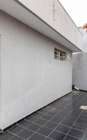 Casa à venda com 259m², 2 quartos e 2 vagas Casa à venda com 259m², 2 quartos e 2 vagasQuintal
