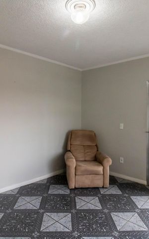 Casa à venda com 259m², 2 quartos e 2 vagas Casa à venda com 259m², 2 quartos e 2 vagasSala