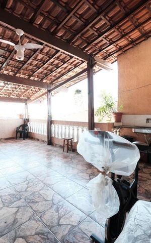 Casa à venda com 120m², 3 quartos e 2 vagasÁrea de Serviço