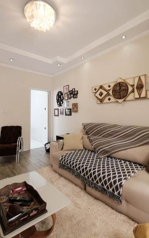 Casa à venda com 120m², 3 quartos e 2 vagasSala