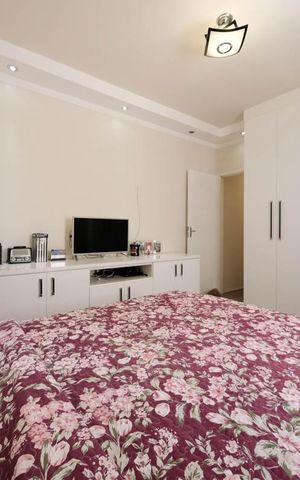 Casa à venda com 120m², 3 quartos e 2 vagasSuíte