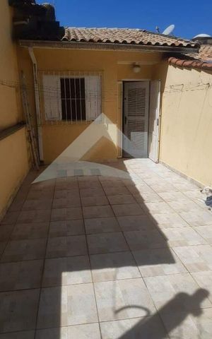 Casa à venda com 63m², 3 quartos e 1 vaga