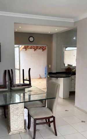 Casa de condomínio para alugar com 80m², 3 quartos e 2 vagas Casa de condomínio para alugar com 80m², 3 quartos e 2 vagasSala