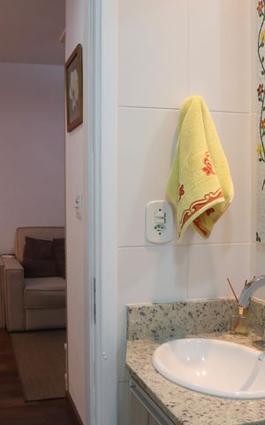 Apartamento à venda com 60m², 2 quartos e 1 vagaBanheiro 1