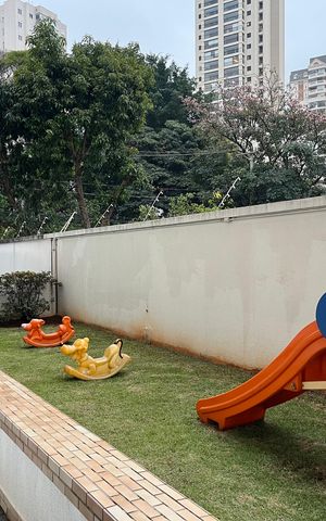 Apartamento à venda com 60m², 2 quartos e 1 vaga Apartamento à venda com 60m², 2 quartos e 1 vagaÁrea comum - Playground