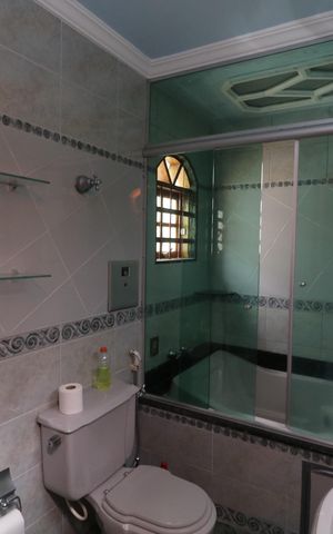 Casa à venda com 150m², 2 quartos e 3 vagasBanheiro da Suíte