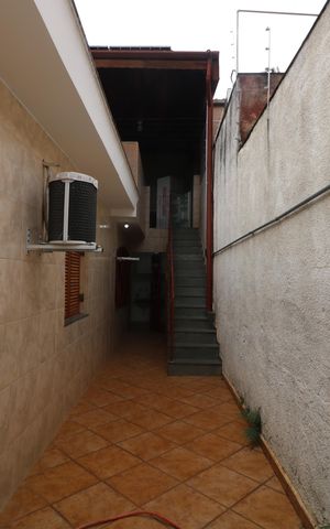 Casa à venda com 150m², 2 quartos e 3 vagasCorredor