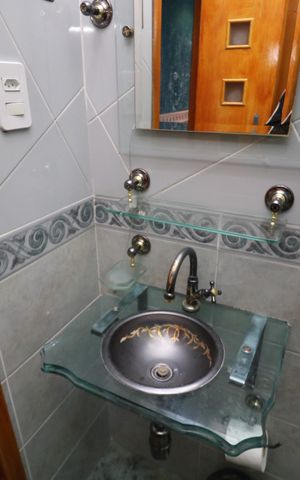 Casa à venda com 150m², 2 quartos e 3 vagasBanheiro