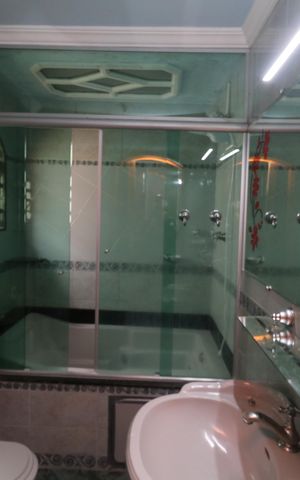 Casa à venda com 150m², 2 quartos e 3 vagasBanheiro da Suíte