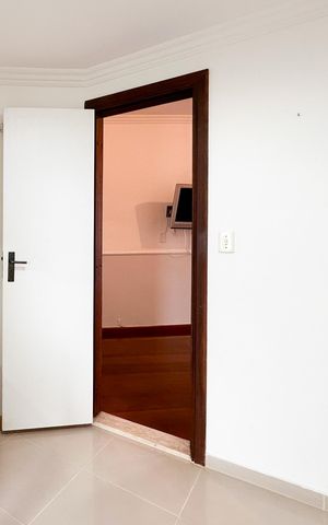 Apartamento à venda com 143m², 3 quartos e 3 vagas Apartamento à venda com 143m², 3 quartos e 3 vagasBanheiro da Suíte