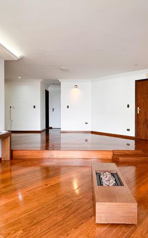 Apartamento à venda com 143m², 3 quartos e 3 vagas Apartamento à venda com 143m², 3 quartos e 3 vagasSala