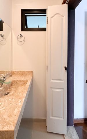 Apartamento à venda com 143m², 3 quartos e 3 vagas Apartamento à venda com 143m², 3 quartos e 3 vagasLavabo