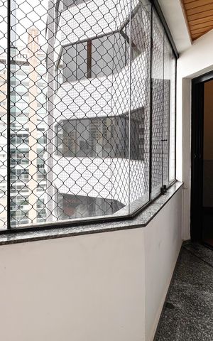 Apartamento à venda com 143m², 3 quartos e 3 vagas Apartamento à venda com 143m², 3 quartos e 3 vagasSacada da Suíte