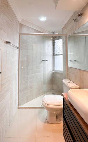 Apartamento à venda com 143m², 3 quartos e 3 vagas Apartamento à venda com 143m², 3 quartos e 3 vagasBanheiro Social