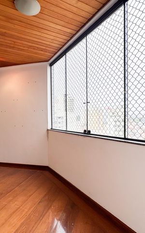 Apartamento à venda com 143m², 3 quartos e 3 vagas Apartamento à venda com 143m², 3 quartos e 3 vagasSacada