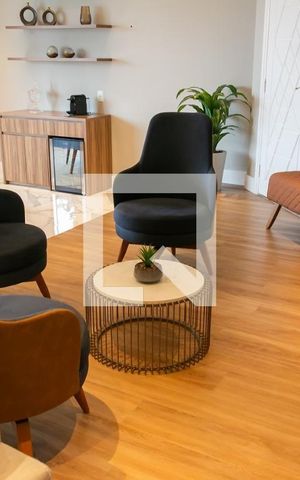 Apartamento à venda com 143m², 3 quartos e 3 vagas Apartamento à venda com 143m², 3 quartos e 3 vagasÁrea comum - Hal