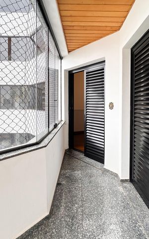 Apartamento à venda com 143m², 3 quartos e 3 vagas Apartamento à venda com 143m², 3 quartos e 3 vagasSacada da Suíte