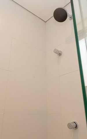 Apartamento para alugar com 84m², 2 quartos e 2 vagas Apartamento para alugar com 84m², 2 quartos e 2 vagasBanheiro da Suíte 1