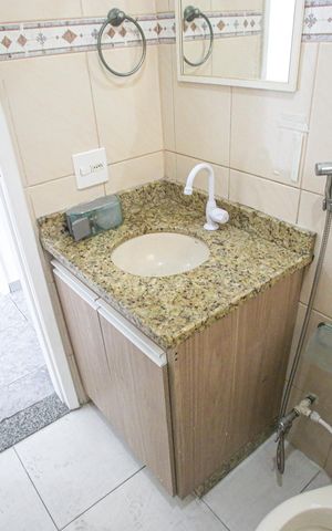 Casa para alugar com 60m², 2 quartos e sem vagaBanheiro