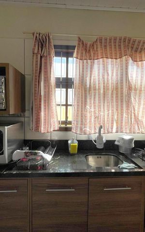 Casa à venda com 120m², 2 quartos e 1 vaga