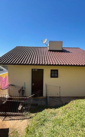 Casa à venda com 120m², 2 quartos e 1 vaga