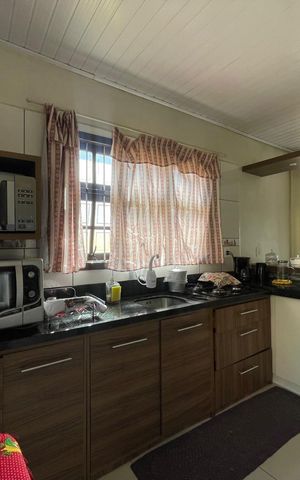 Casa à venda com 120m², 2 quartos e 1 vaga
