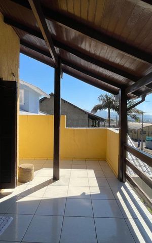 Casa à venda com 120m², 2 quartos e 1 vaga