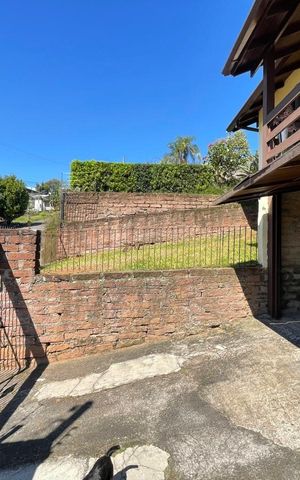 Casa à venda com 120m², 2 quartos e 1 vaga