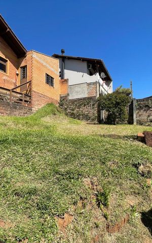 Casa à venda com 120m², 2 quartos e 1 vaga