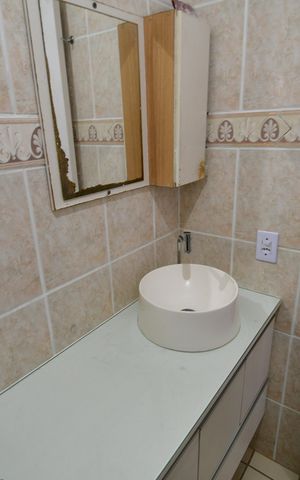 Casa de condomínio para alugar com 68m², 3 quartos e 1 vagaBanheiro