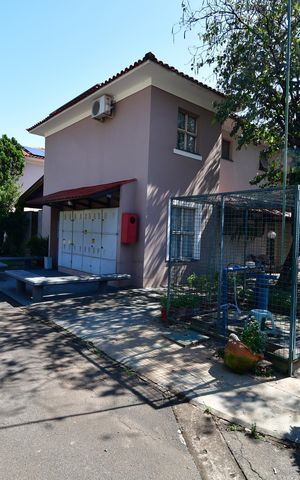 Casa de condomínio para alugar com 68m², 3 quartos e 1 vagaFachada