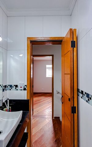 Casa de condomínio à venda com 57m², 2 quartos e 1 vagaBanheiro