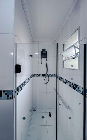 Casa de condomínio à venda com 57m², 2 quartos e 1 vagaBanheiro