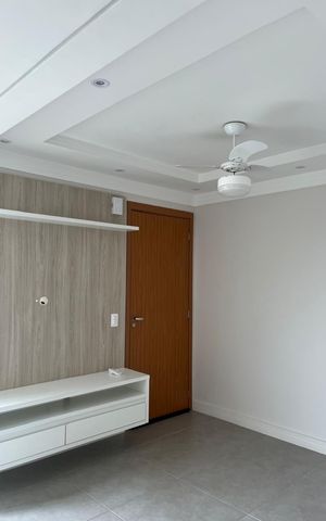 Apartamento à venda com 44m², 2 quartos e 1 vaga Apartamento à venda com 44m², 2 quartos e 1 vagaSala