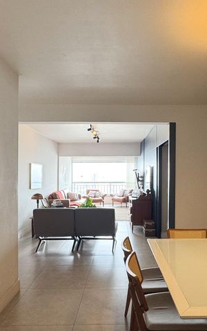 Apartamento à venda com 158m², 3 quartos e 3 vagas Apartamento à venda com 158m², 3 quartos e 3 vagasSala de Jantar