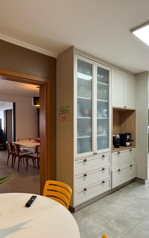 Apartamento à venda com 158m², 3 quartos e 3 vagas Apartamento à venda com 158m², 3 quartos e 3 vagasCozinha