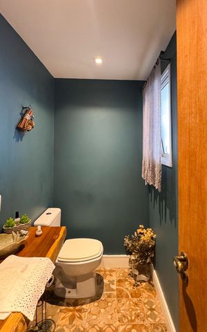 Apartamento à venda com 158m², 3 quartos e 3 vagas Apartamento à venda com 158m², 3 quartos e 3 vagasLavabo